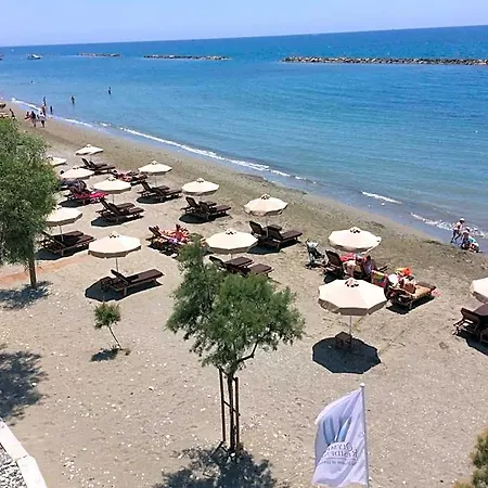 Olympic Deluxe Aparthotel Limassol