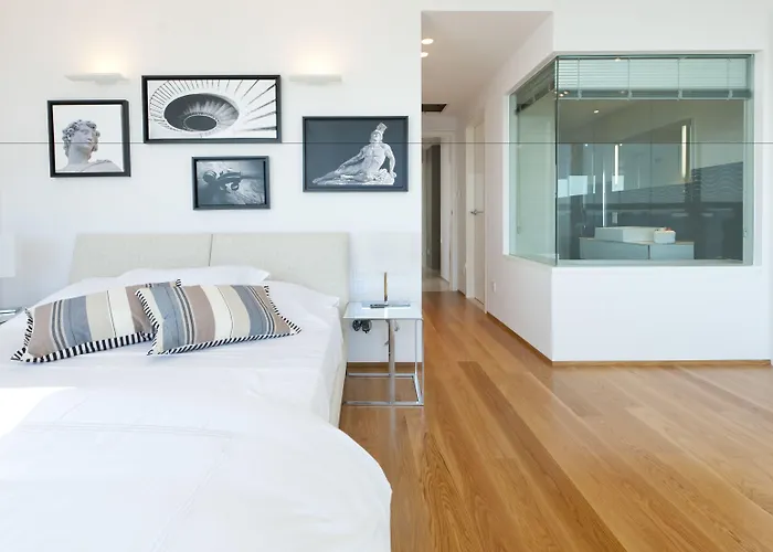 Olympic Deluxe Лимасол