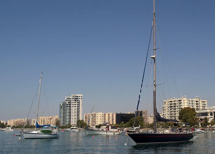 Olympic Deluxe Apartahotel 5*