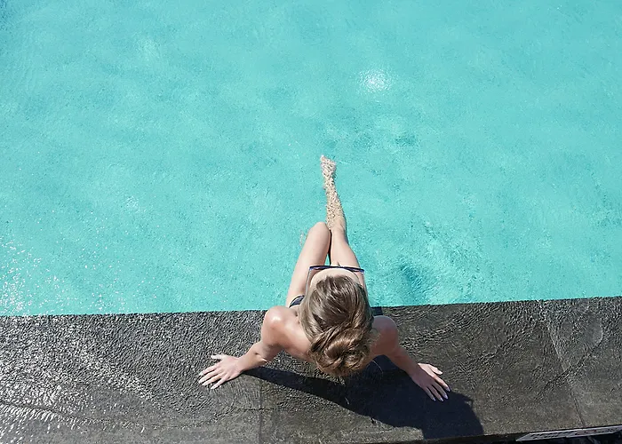 Апарт-отель Olympic Deluxe Лимасол